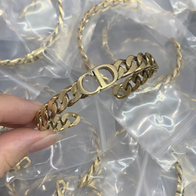 Dior Bracelet 01lyr11